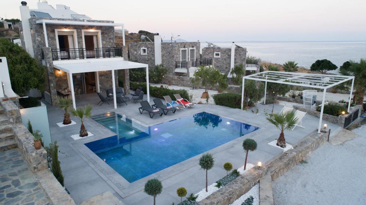 Achlia Beach Villa Bagian luar foto