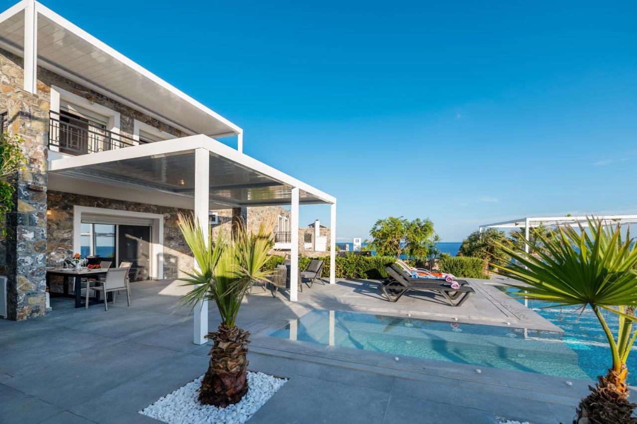 Achlia Beach Villa Bagian luar foto