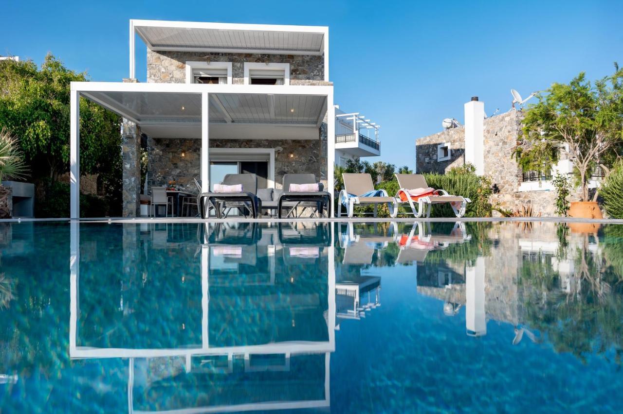 Achlia Beach Villa Bagian luar foto